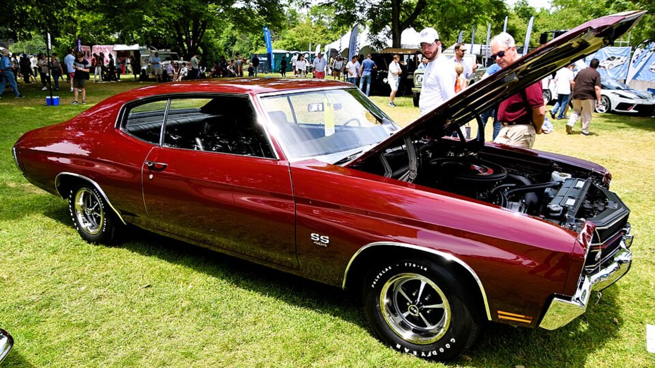 7 classic v8s that quietly made more horsepower than advertised