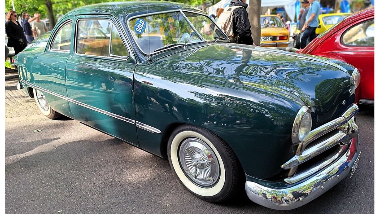 8 automobiles that ushered in a new era during the late 1940s