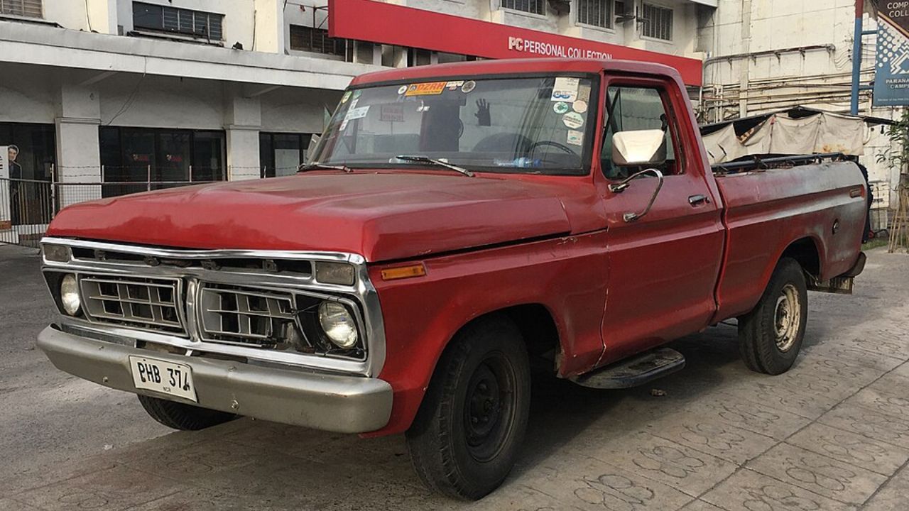 Ford F-150 1975-77