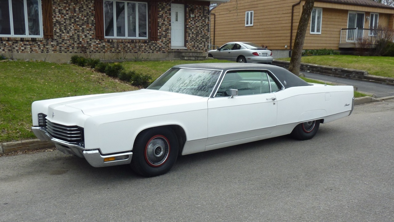 Image Credit: 1970 Lincoln Continental - CC BY 2.0/Wiki Commons