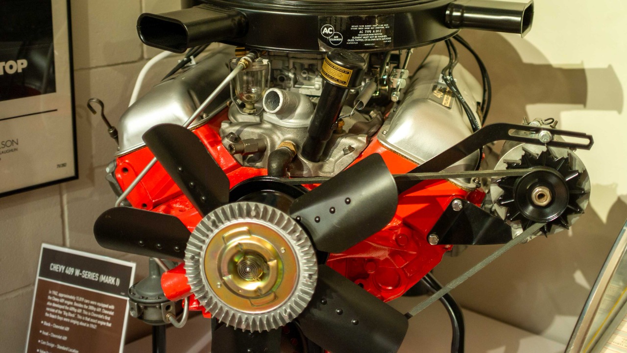 The brief era when Chevrolet built Hemi-style engines nobody remembers