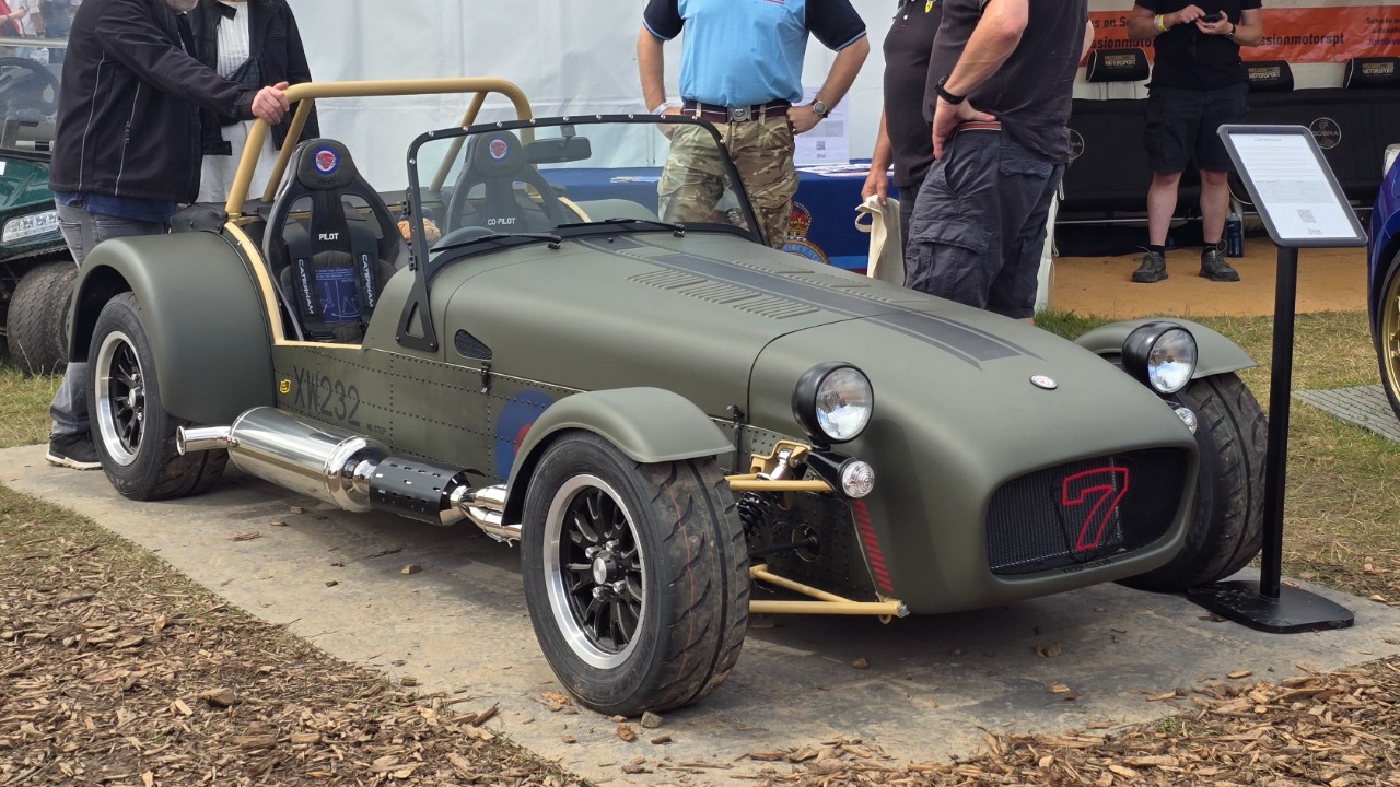 7 British roadsters that were faster than anyone admitted
