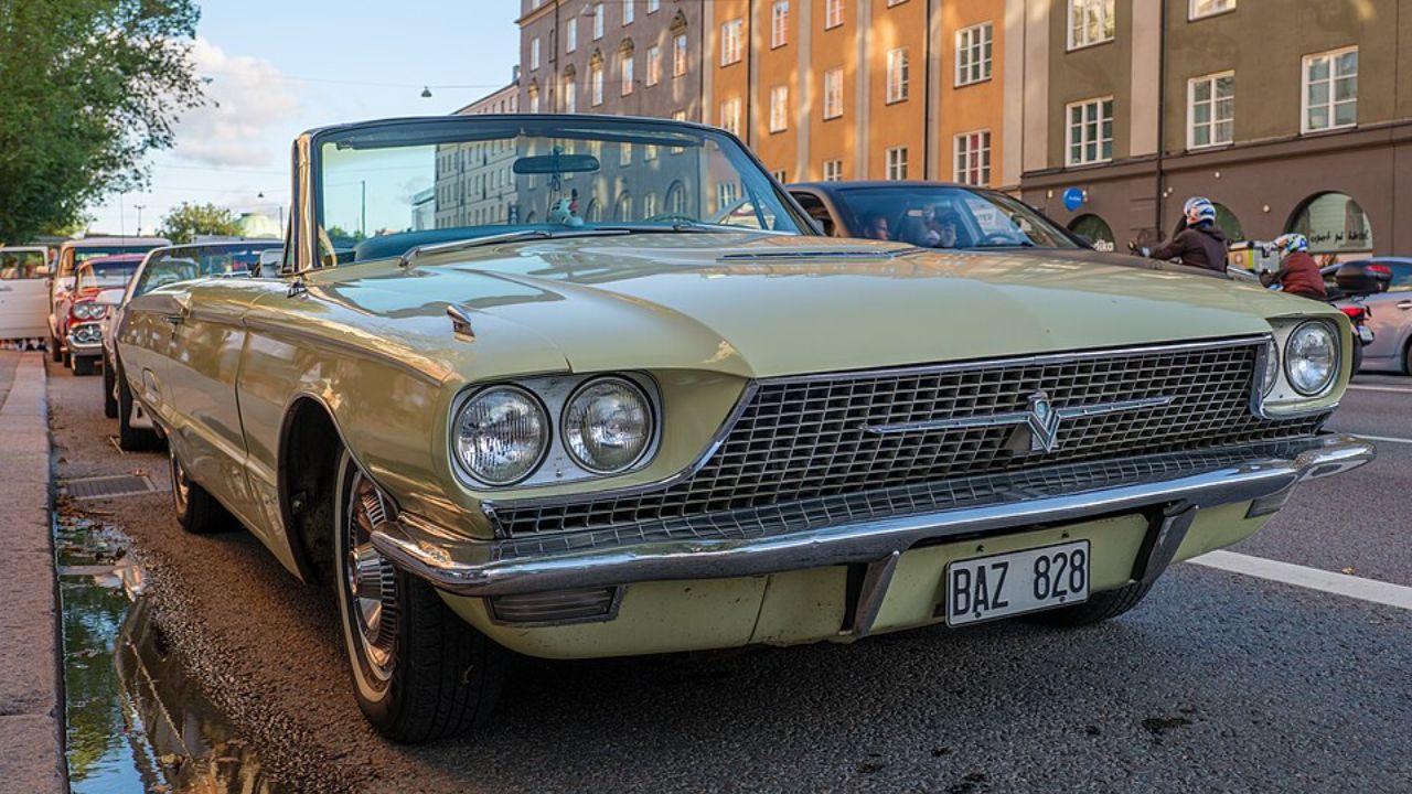 1966 Ford Thunderbird
