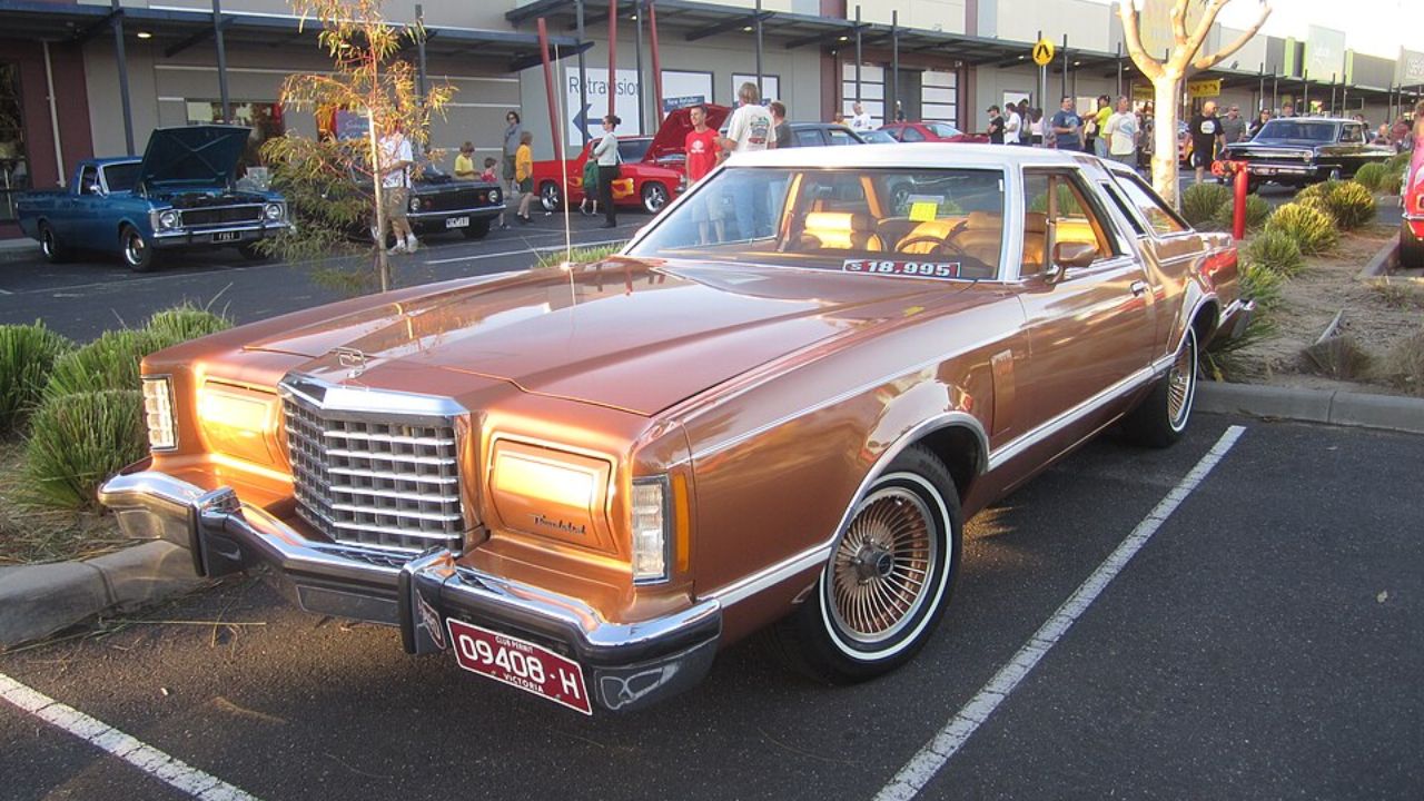 1977 Ford Thunderbird