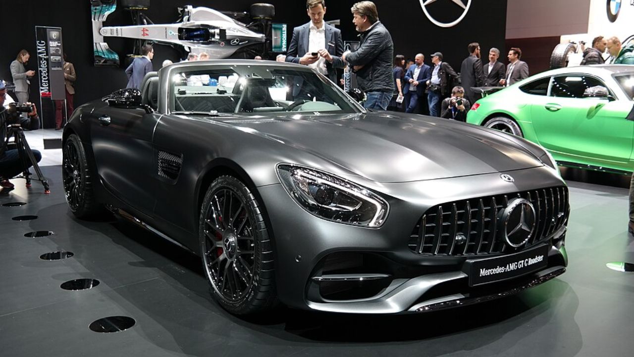 2017 Mercedes-AMG GT Roadster