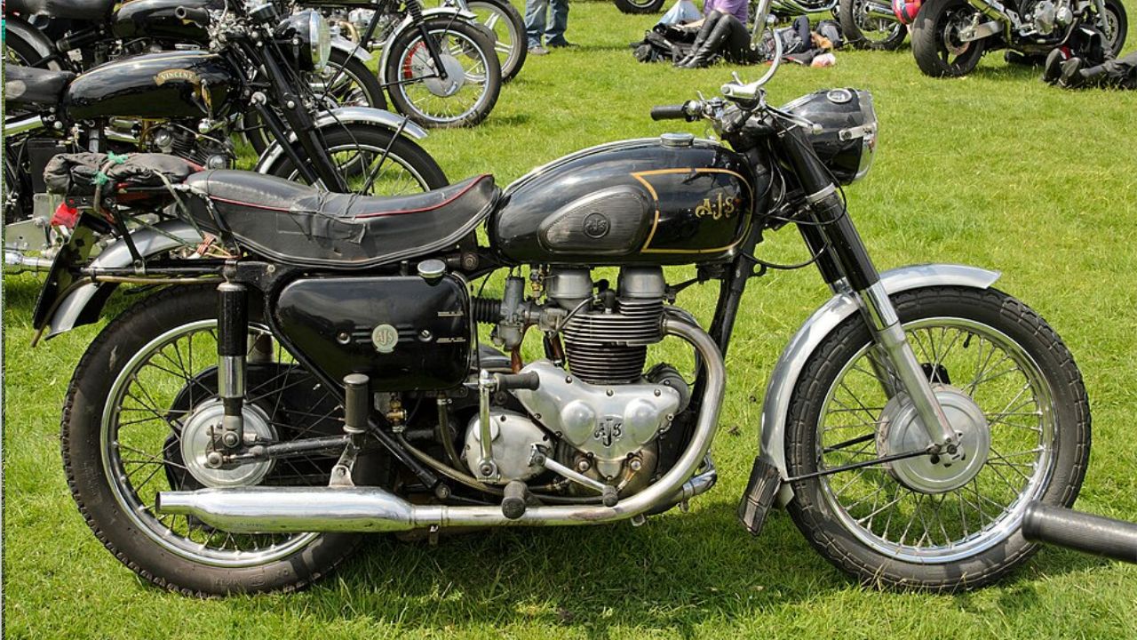 AJS Model 31