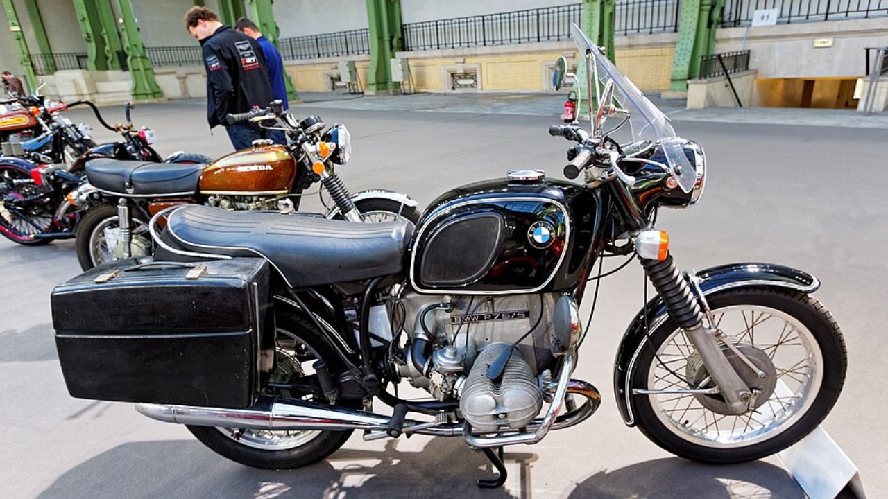 20 Classic Bikes That Mechanics Quietly Admire