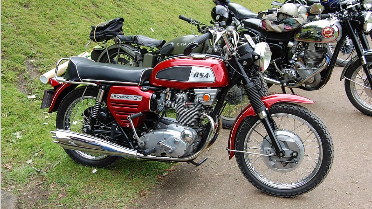 BSA ROCKET 3. 1968-1975
