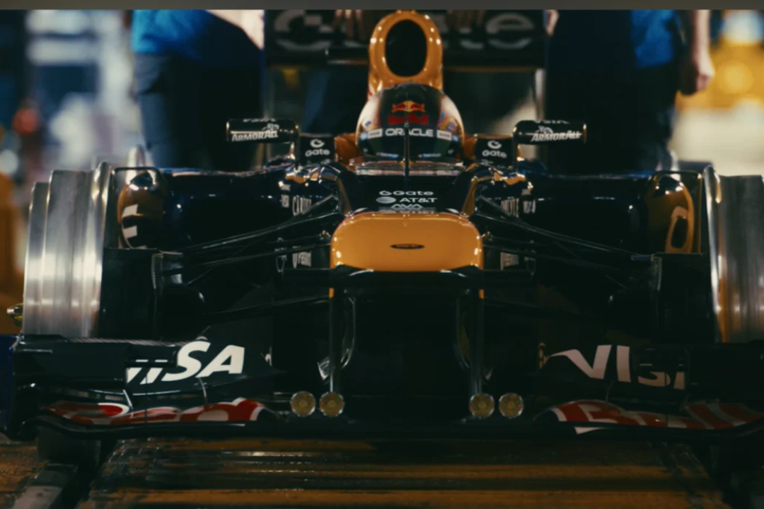 Former F1 driver Patrick Friesacher makes Madrid Metro history in a 750-hp Red Bull RB8