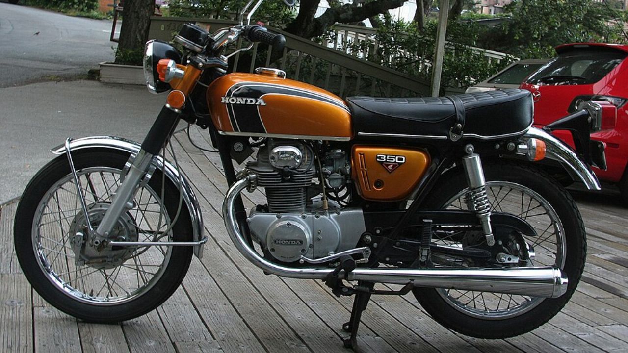 Gold 1972 Honda CB350