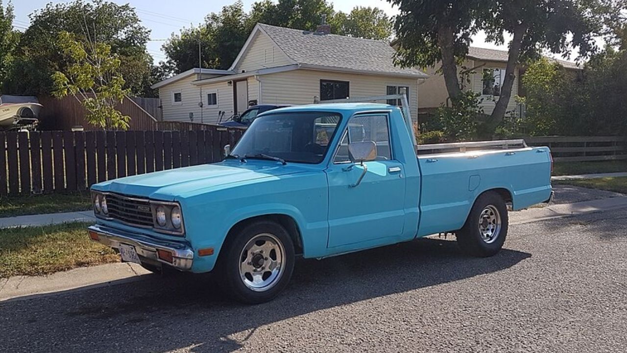 Mazda B2000 pickup truck