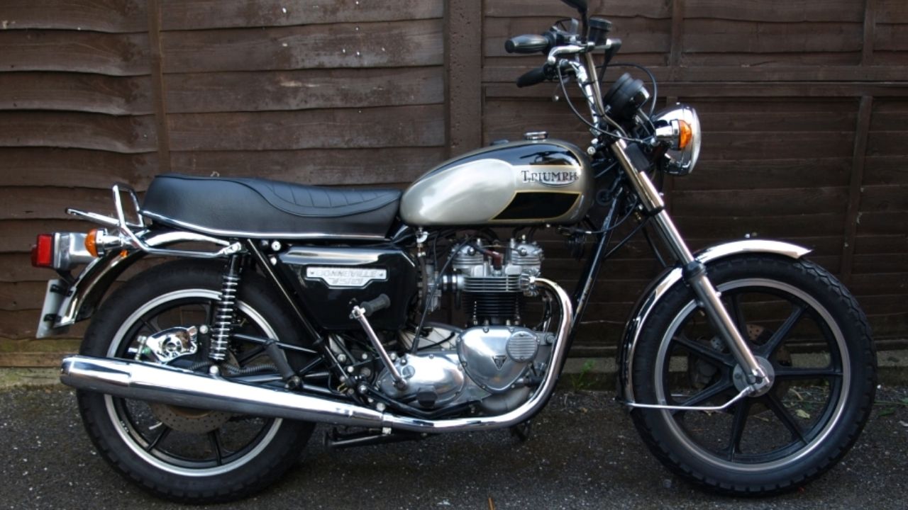 Triumph T140 Bonneville