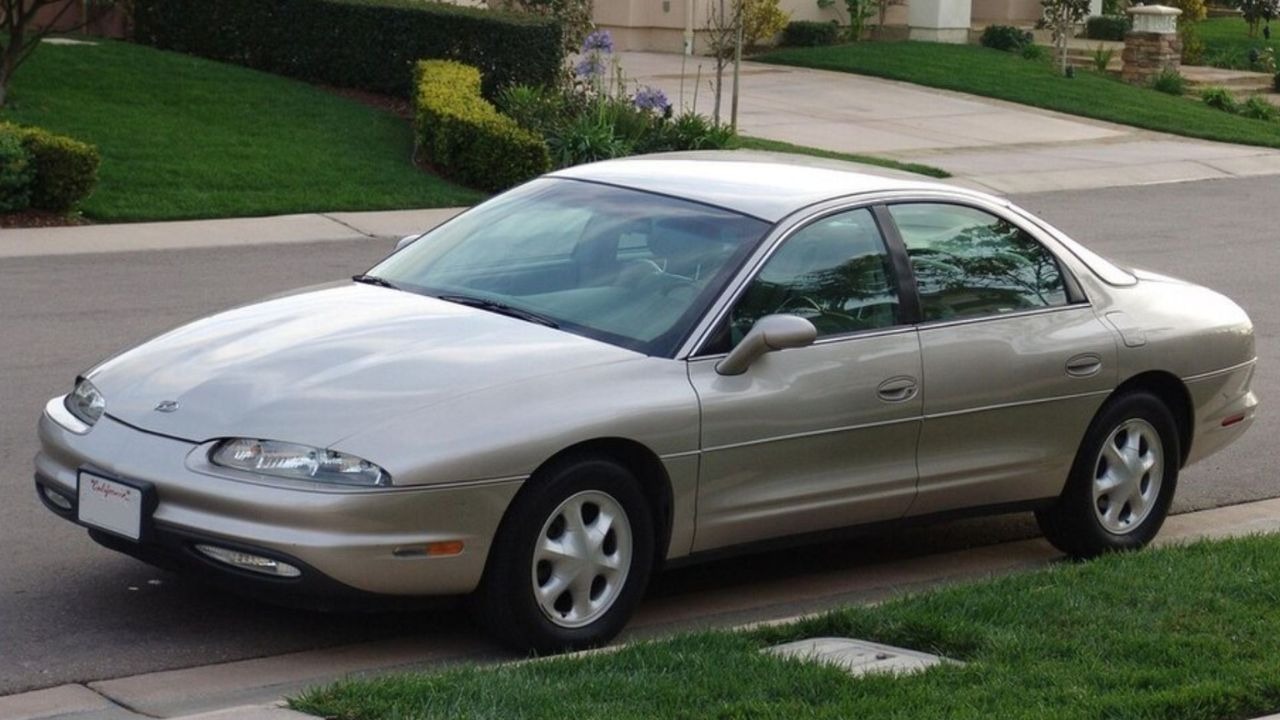 Image Credit: The Oldsmobile Edge – Own work, via Wikimedia Commons, CC BY-SA 3.0