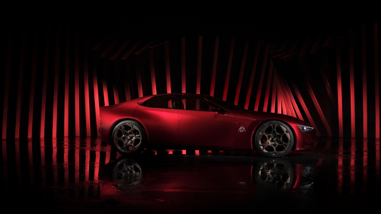The Alfa Romeo Cuorerosso concept in profile