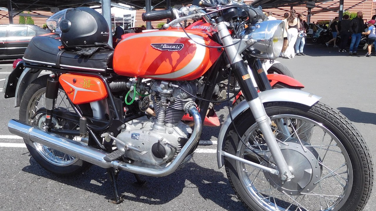 Ducati 350 Mark 3 single