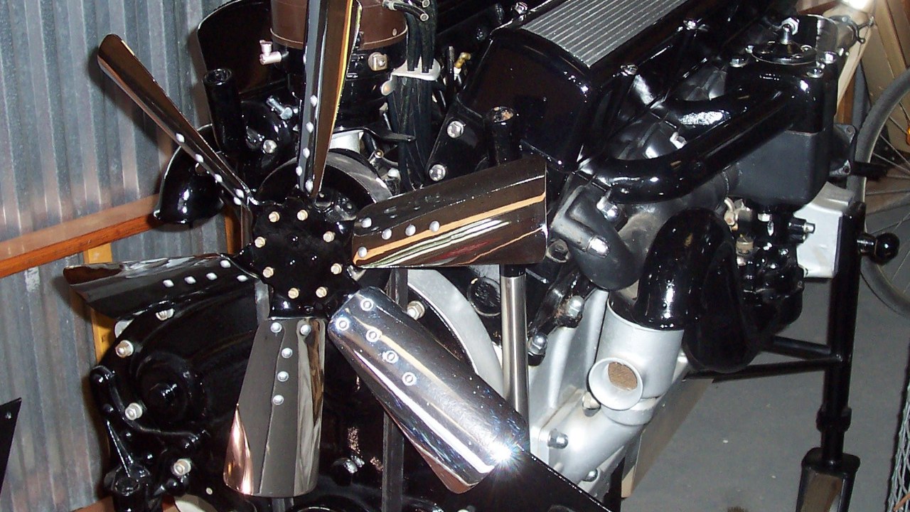 Cadillac V-16 452 engine