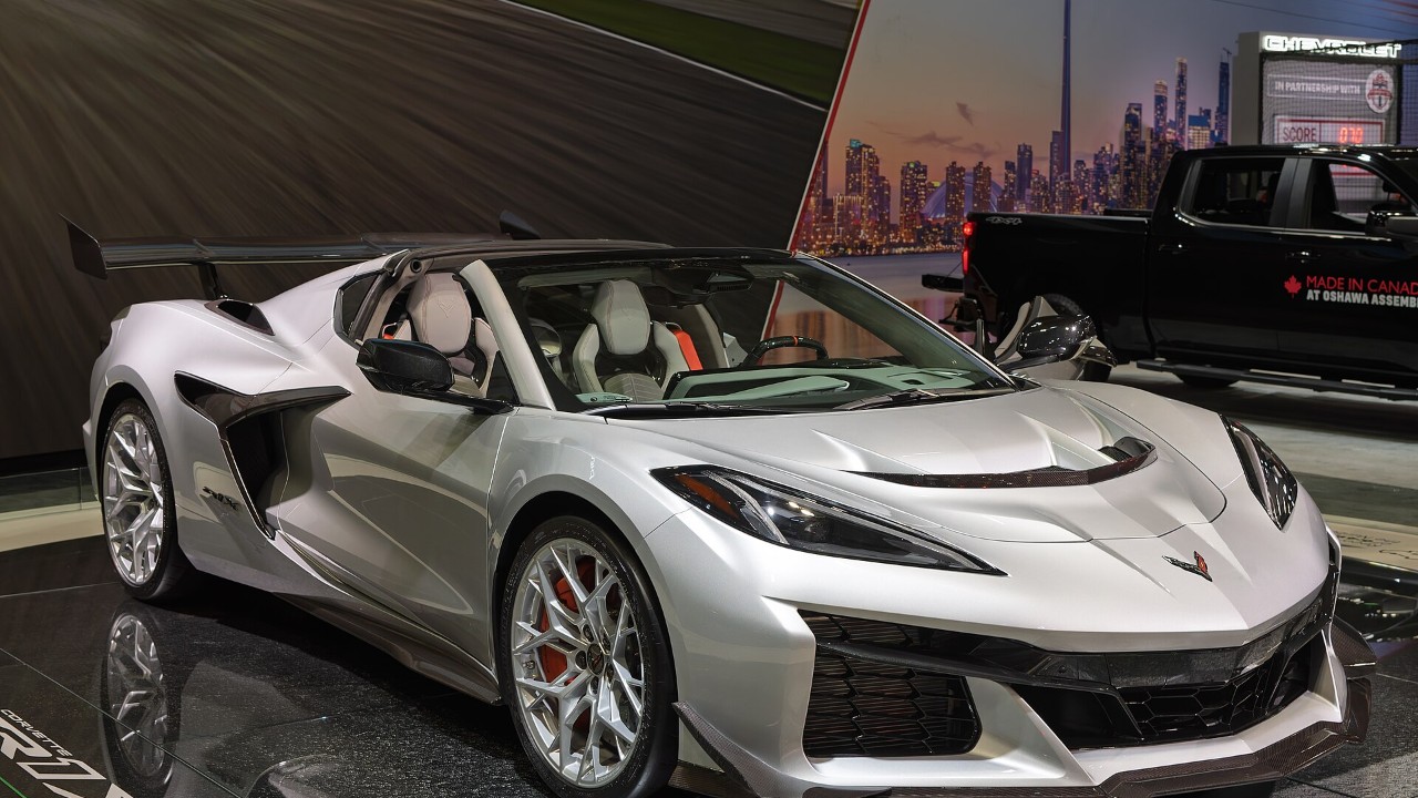 For the first time, no Wards 10 Best Engines winner runs on gasoline alone