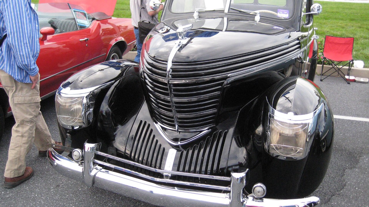 6 Grahams from the 1928 Graham-Paige to the Cord-bodied 1940 Hollywood