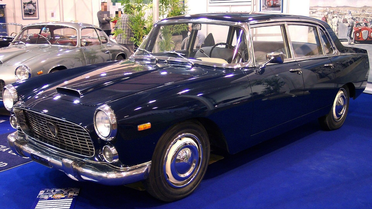 A Lancia Flaminia berlina