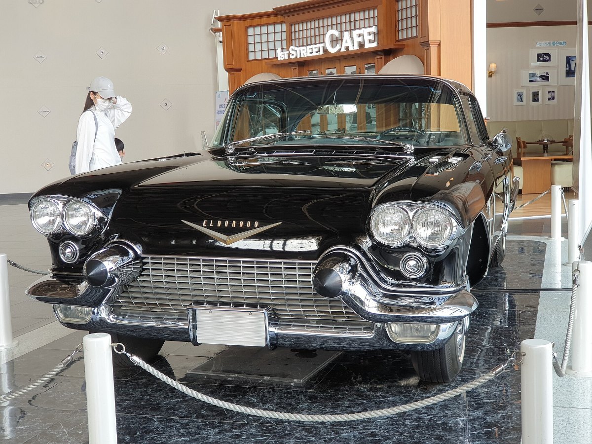 1957 Cadillac Eldorado Brougham