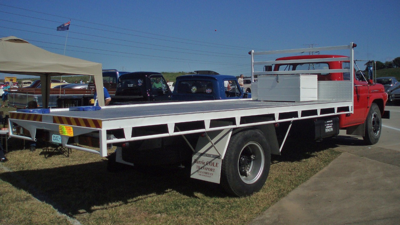 A 1960 Ford F-600 truck