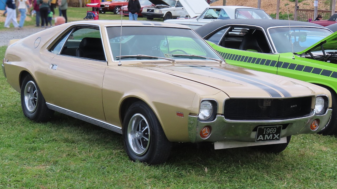 A 1969 AMC AMX with the 343 V8 and Go Package