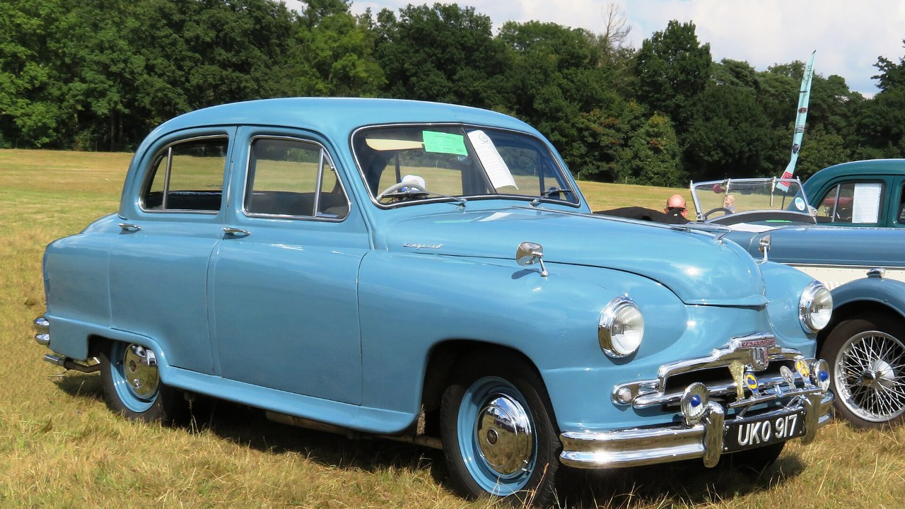 A Standard Vanguard Phase II, the successor to the 1948 Phase I