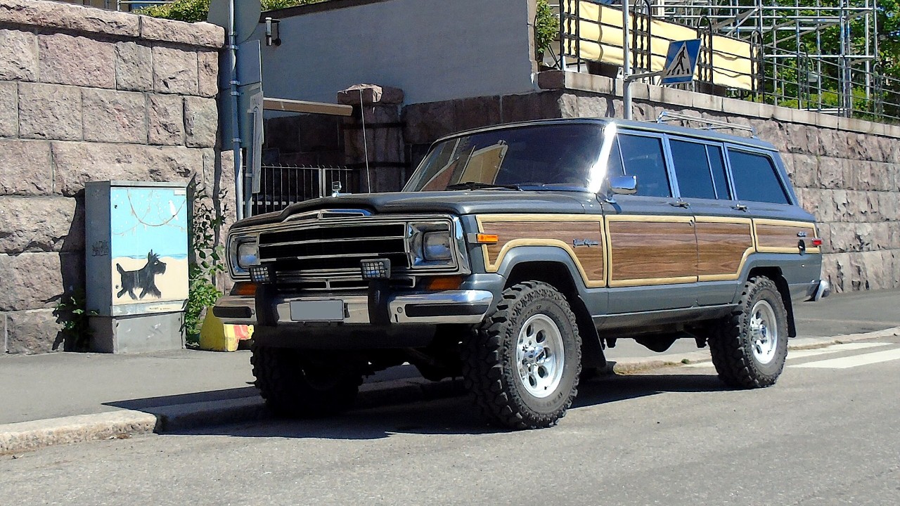 9 AMC V8 displacements from the 1956 250 to the last Jeep 360 in 1991