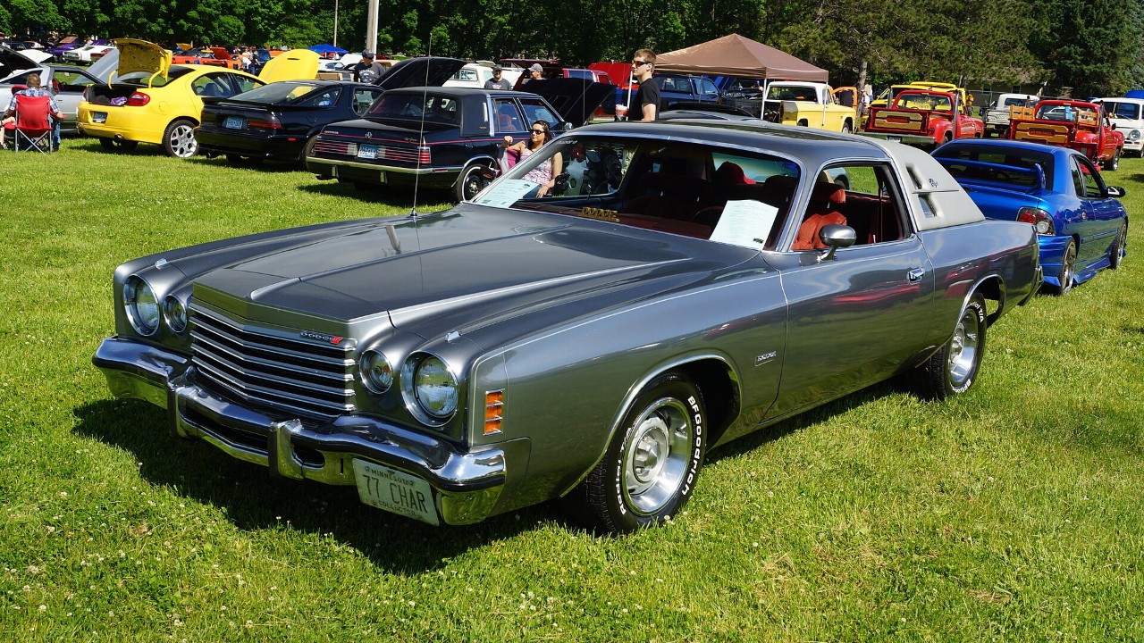 A 1977 Dodge Charger SE