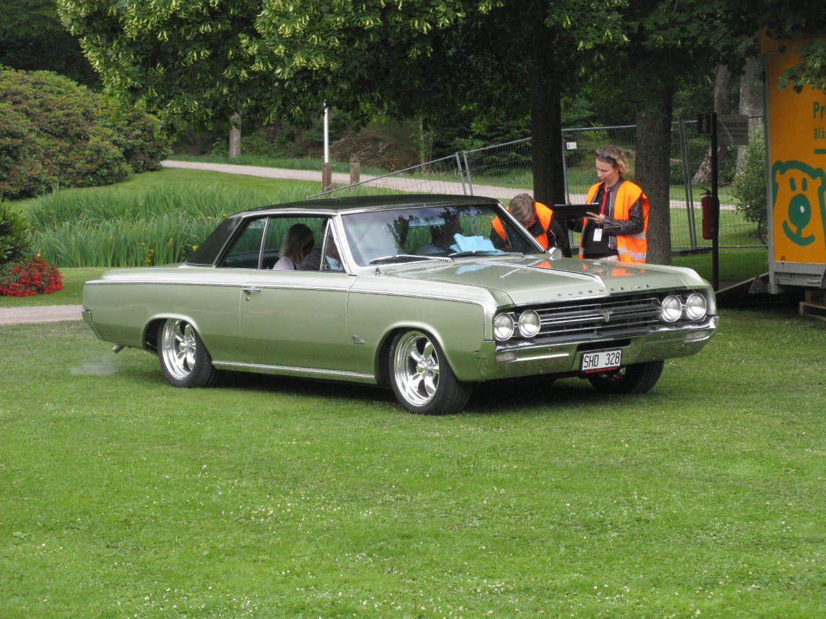 1964 Oldsmobile Cutlass