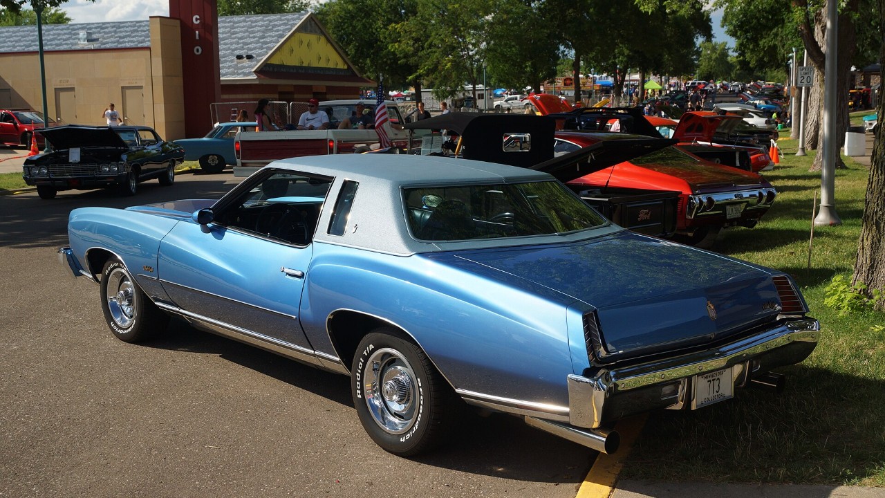 A blue 1973 Chevrolet Monte Carlo, the first Colonnade-body Chevrolet Monte Carlo