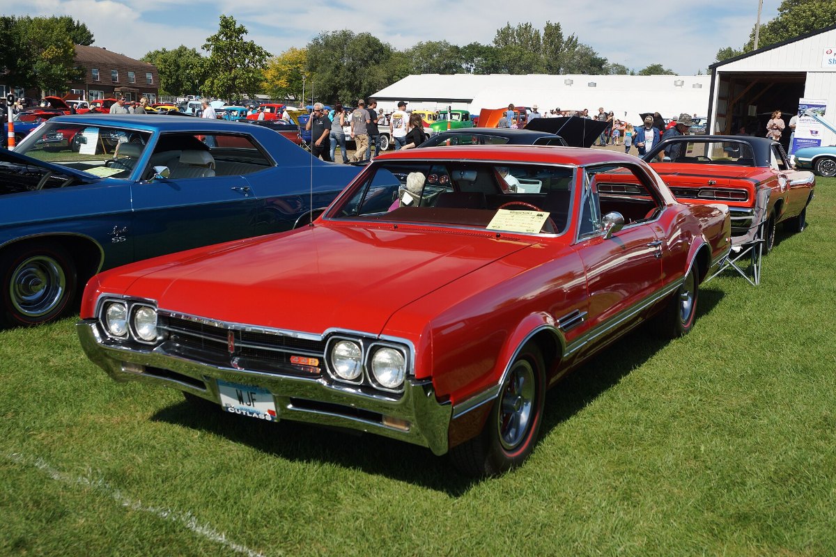 1966 Oldsmobile 4-4-2