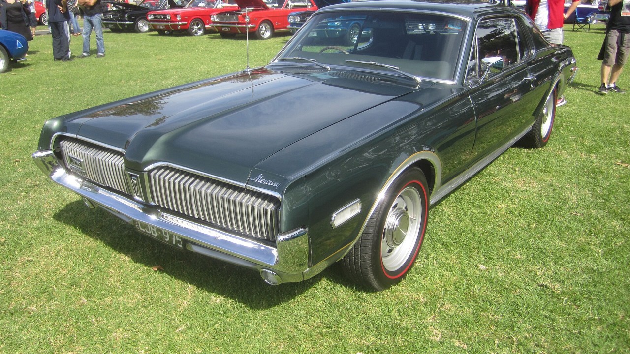 A 1968 Mercury Cougar; the 427 Mercury Cougar V8 came only in the GT-E