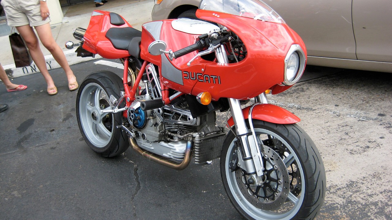 A Ducati MH900e