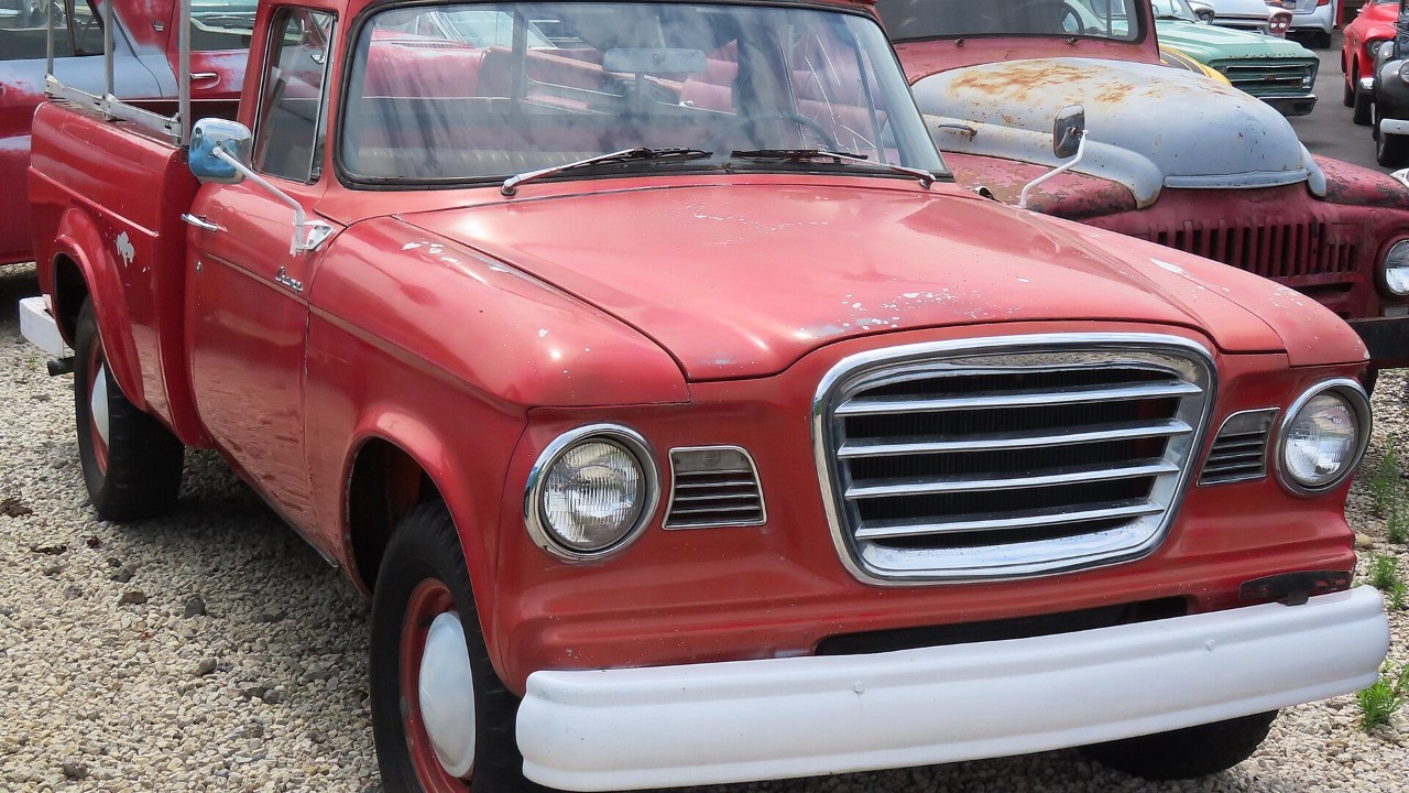 A 1962 Studebaker Champ 6E7 with the Spaceside bed