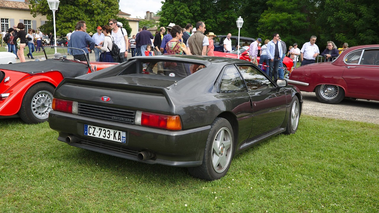 A Venturi 260 coupe