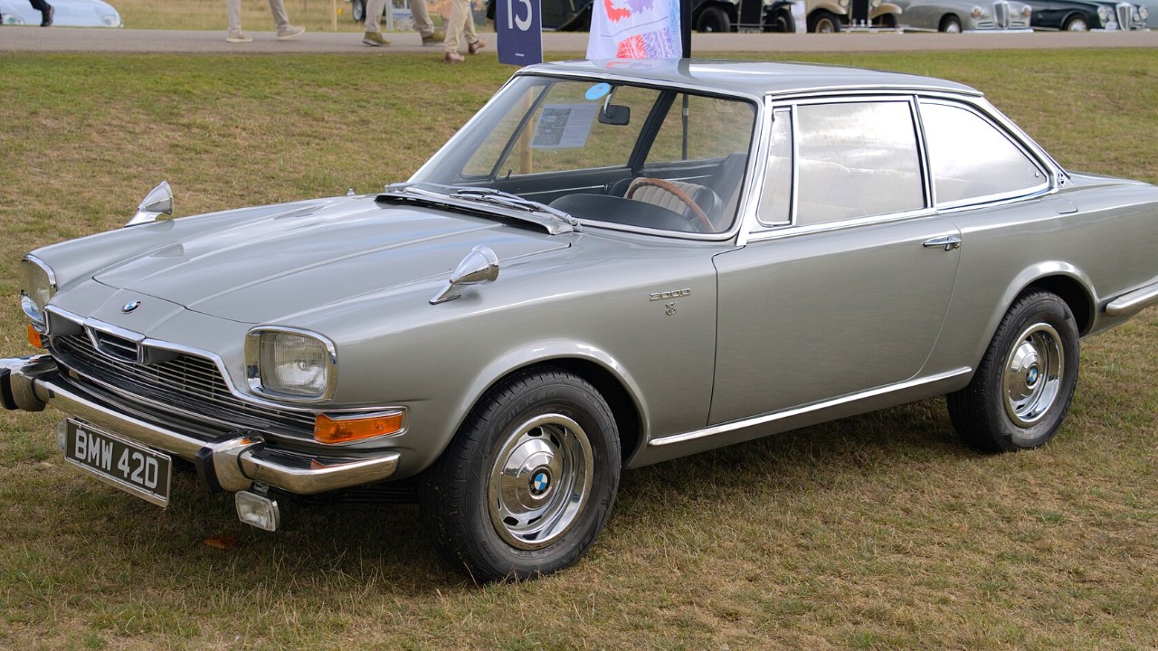A 1967 BMW-Glas 3000 V8