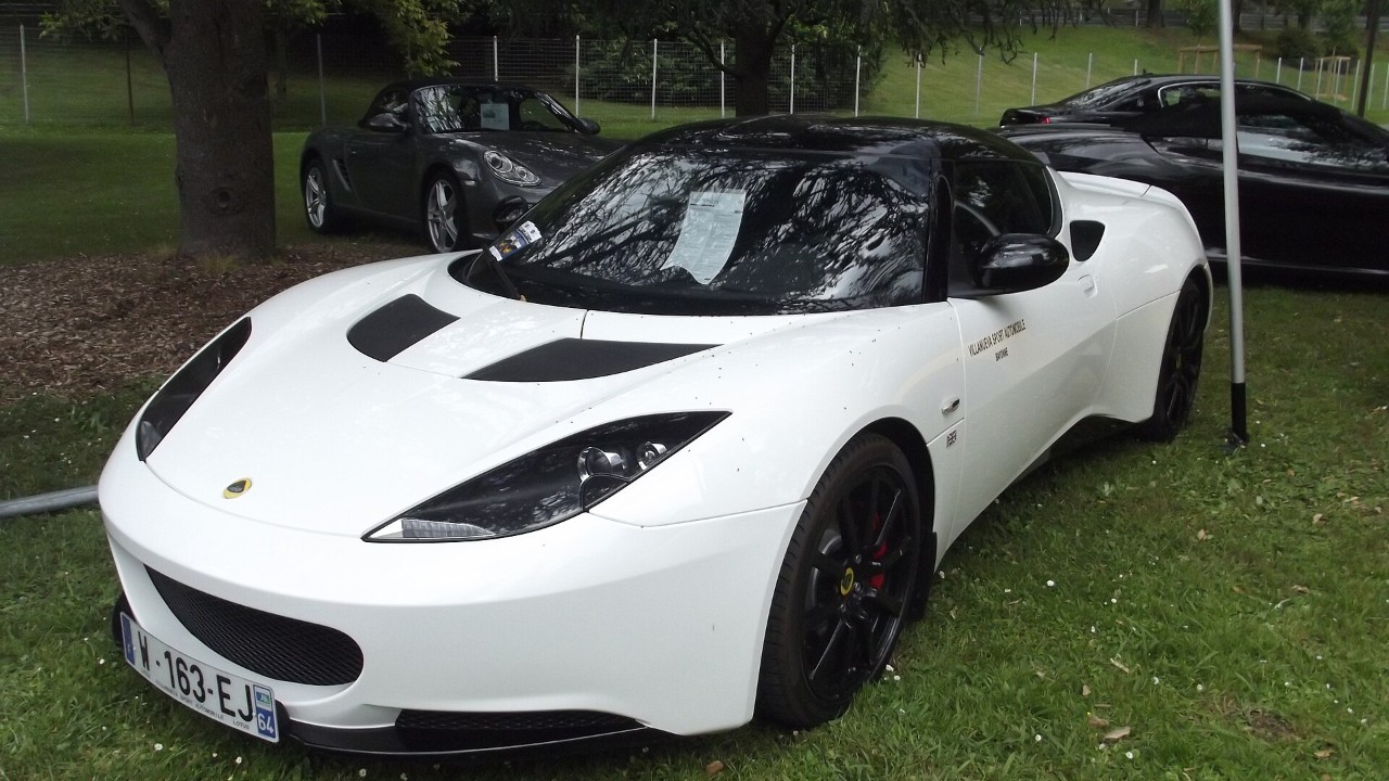 9 engines in Lotus road cars, from the 75-hp Coventry Climax in the Elite to Toyota’s V6 in the Evora