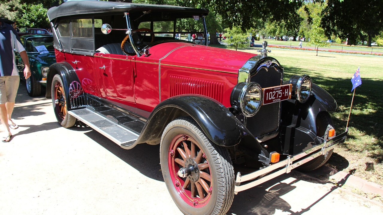 A 1927 Buick Master Six