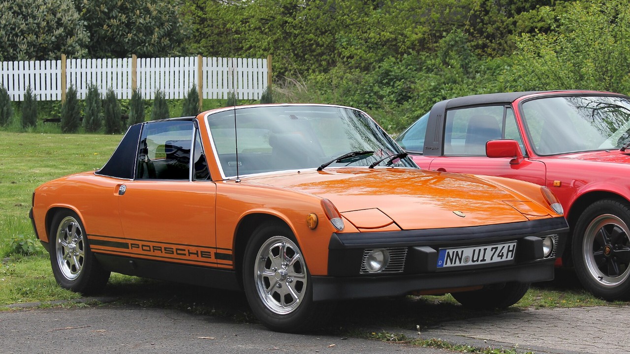 A Porsche 914