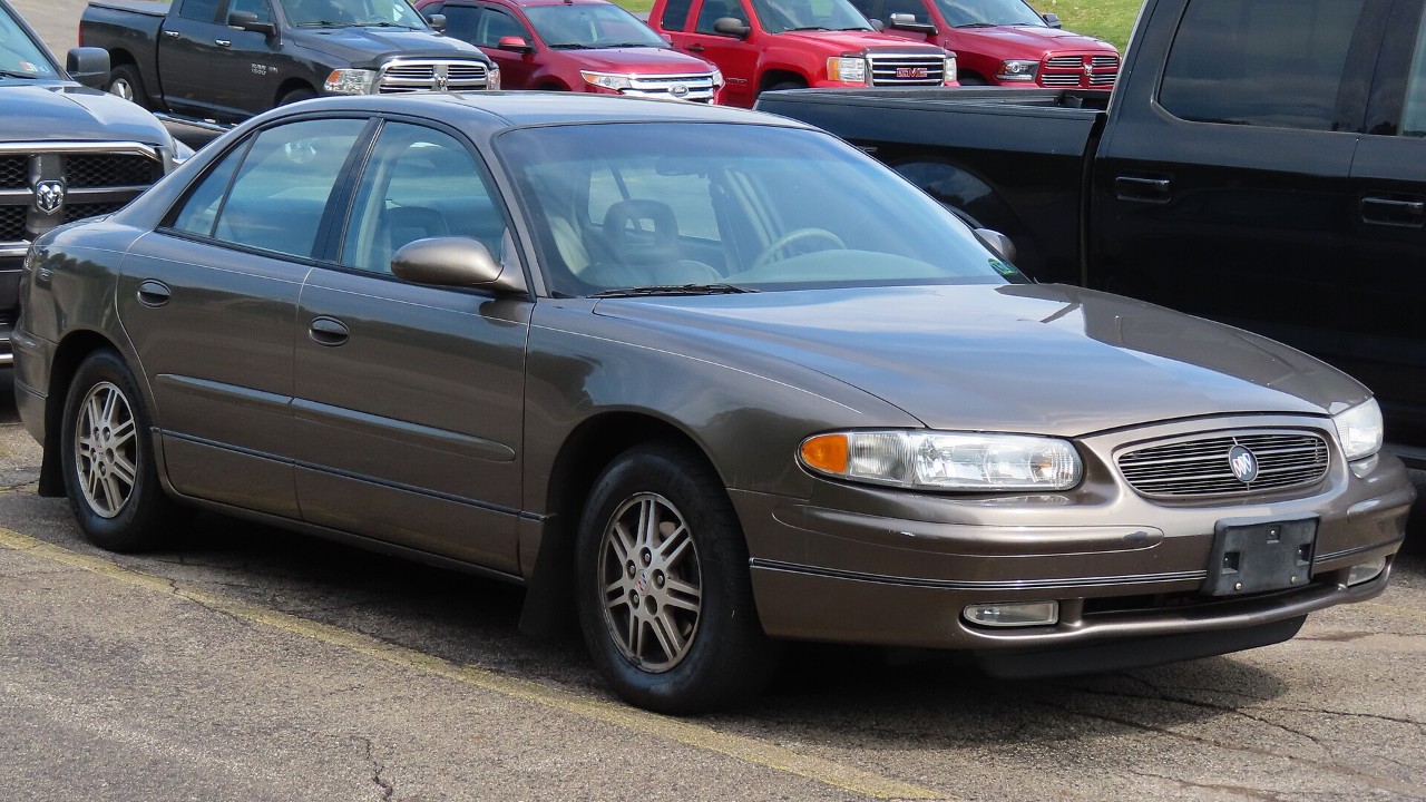 A 2003 Buick Regal LS
