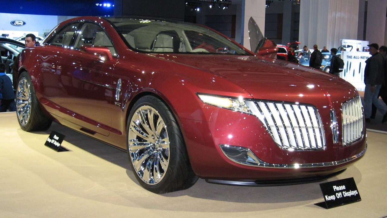 The 2007 Lincoln MKR concept