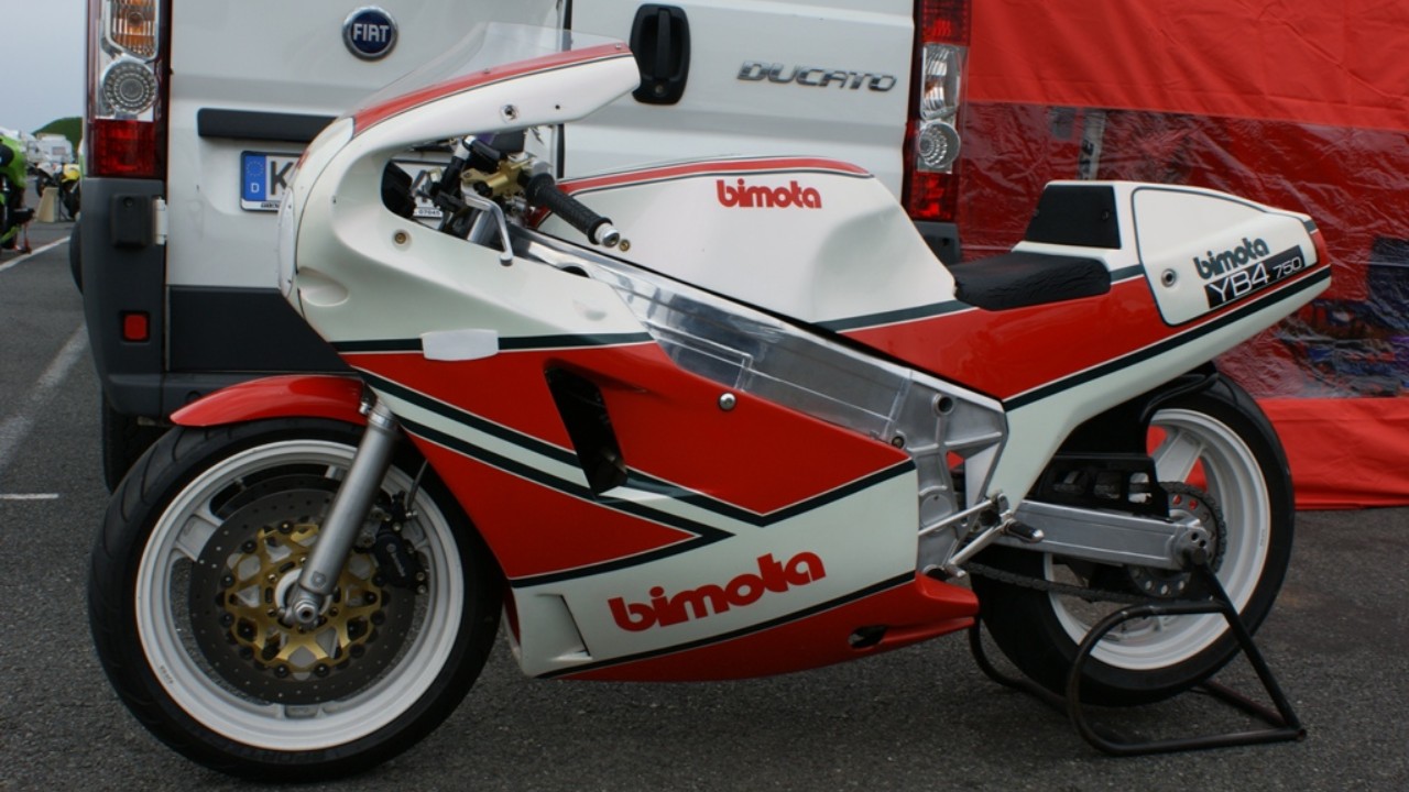 A Bimota YB4 with its Yamaha 750 engine