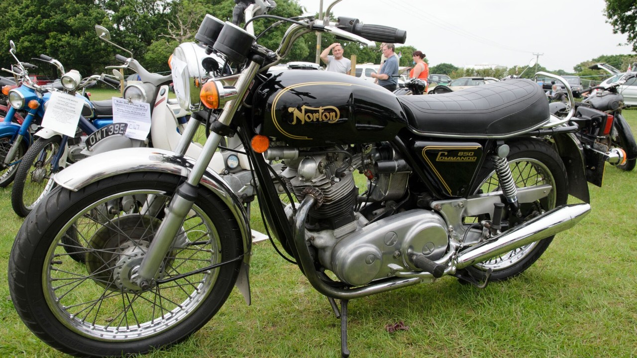A 1975 Norton Commando 850 Roadster