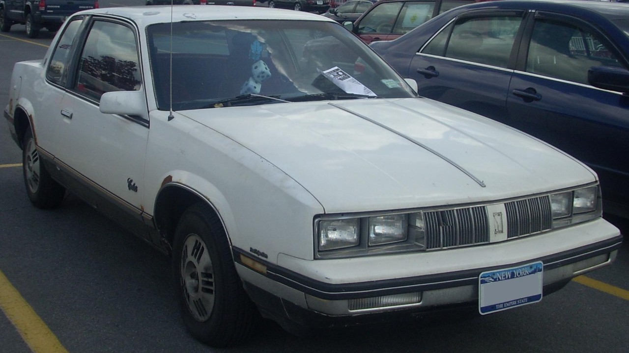 A 1985-1986 Oldsmobile Calais coupe