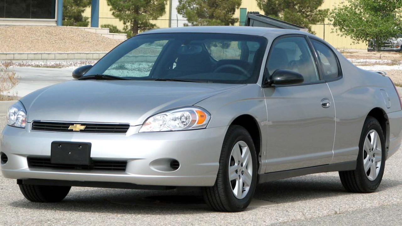 A 2006 Chevy Monte Carlo
