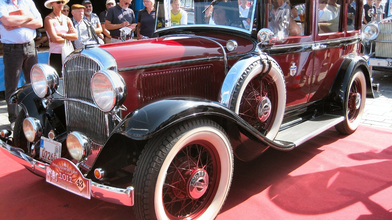 A 1931 Plymouth PA sedan