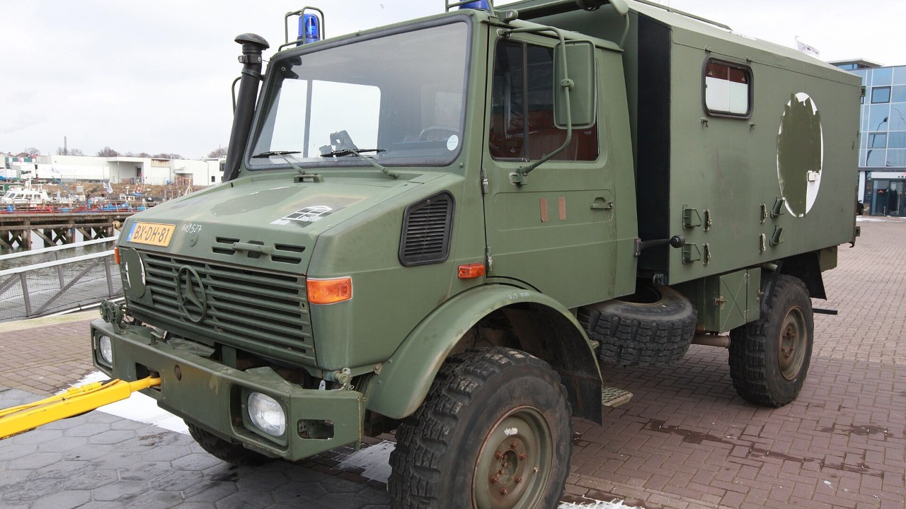 A Unimog 435