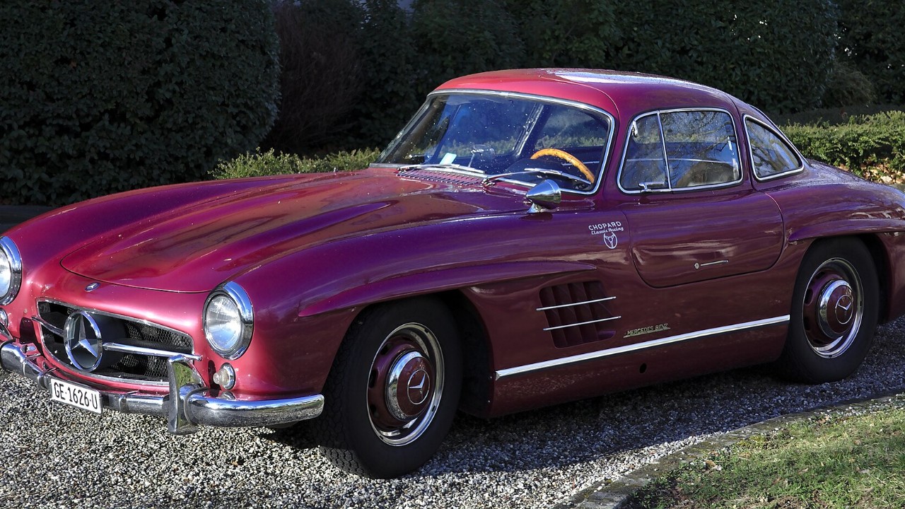 How the Mercedes-Benz 300 SL’s Bosch pump sprayed fuel straight into its cylinders in 1954