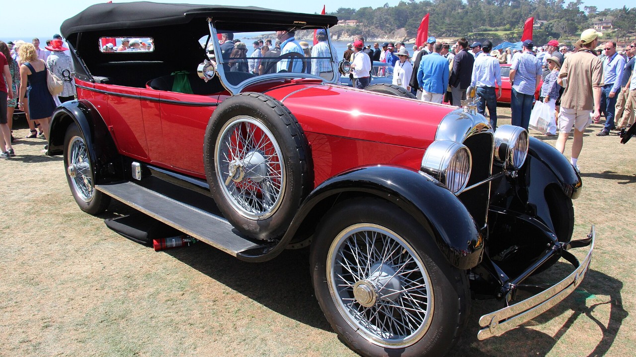 A 1923 Duesenberg Model A tourer, the first American production car with a straight-eight